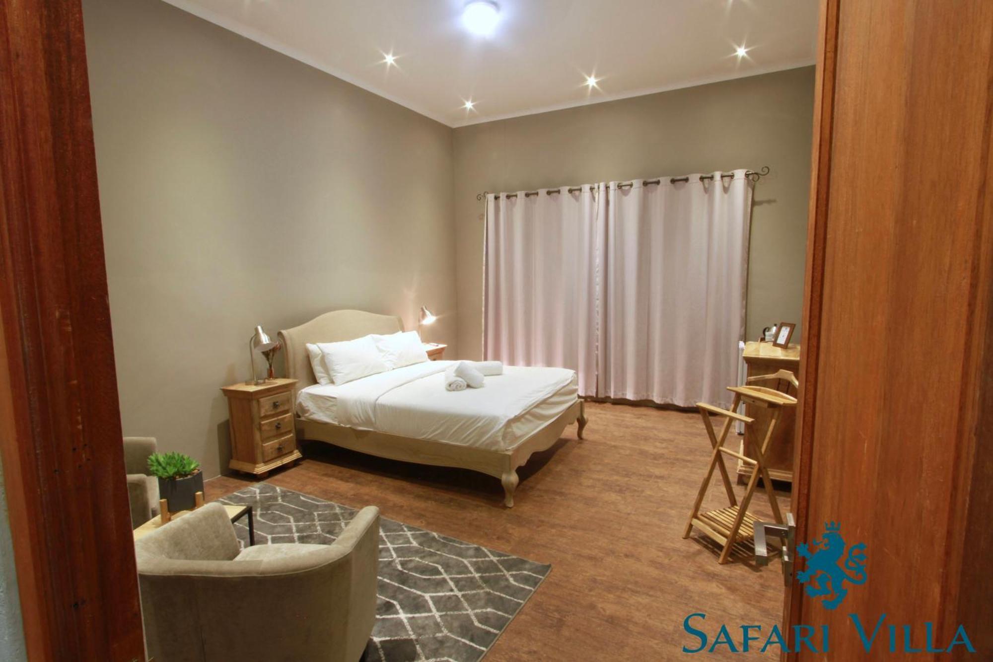 Safari Villa Boutique Hotel Windhoek Esterno foto